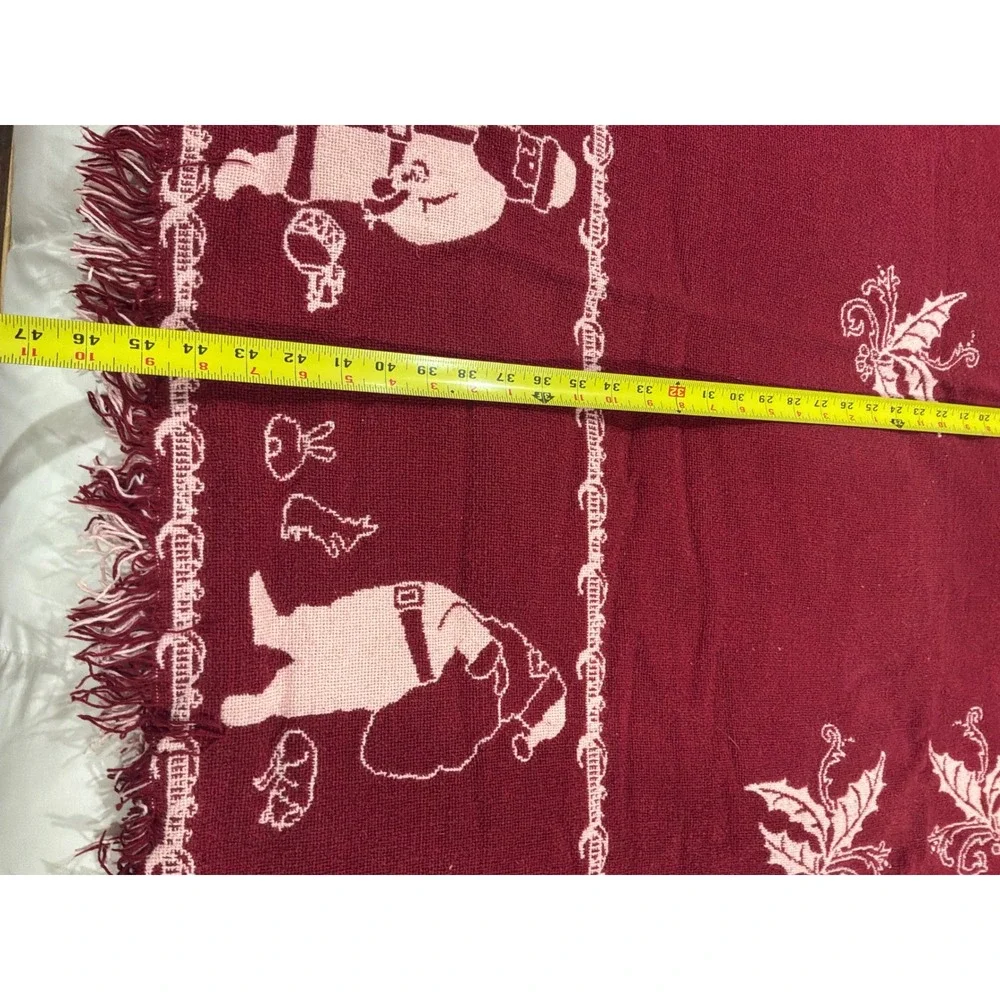 Unbranded Christmas Santa Claus Woven‎ Throw Blanket OS Burgundy Pink